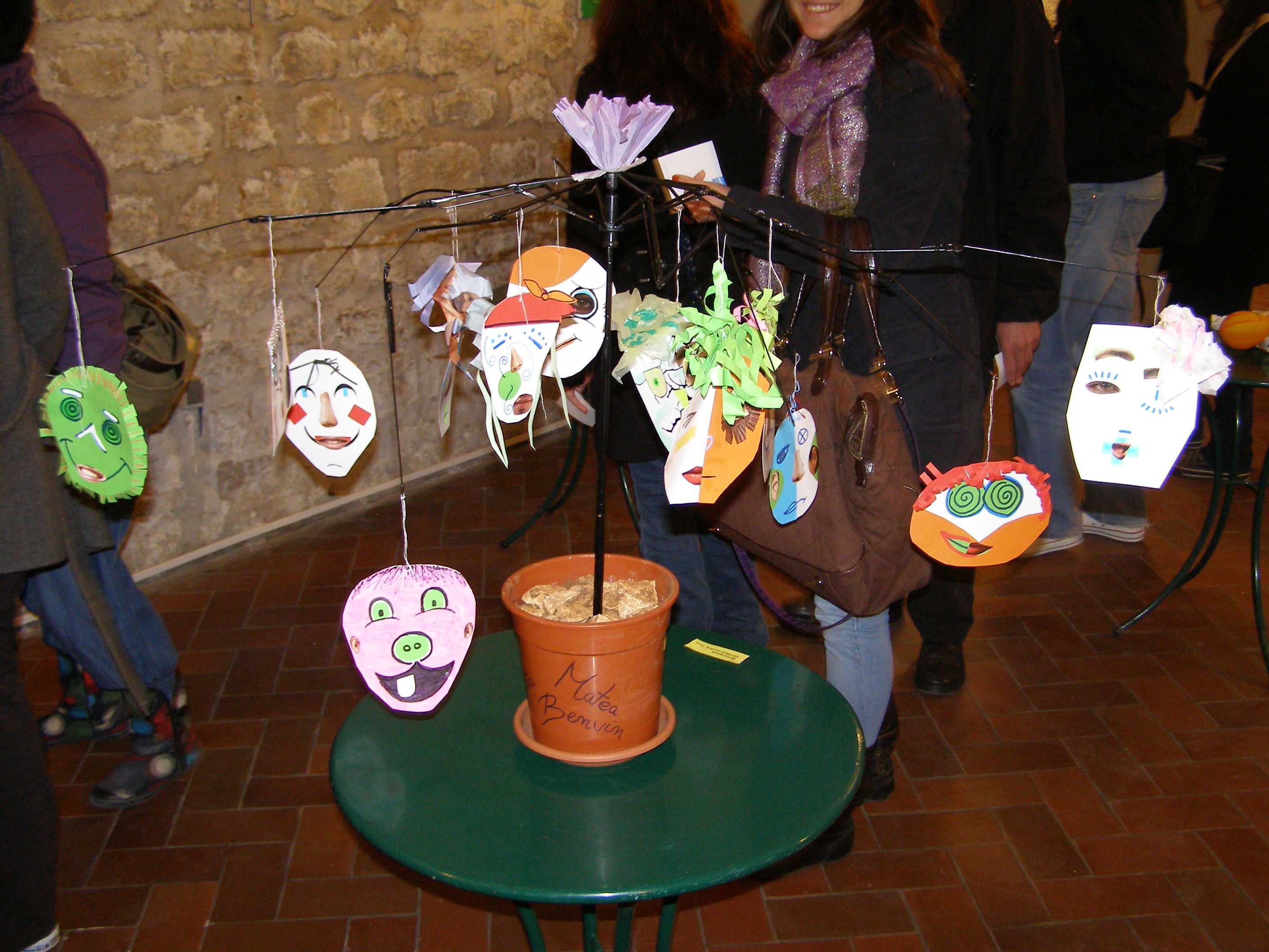Izložba dadaizam u Studentskom klubu Izložba dadaizam u Studentskom klubu