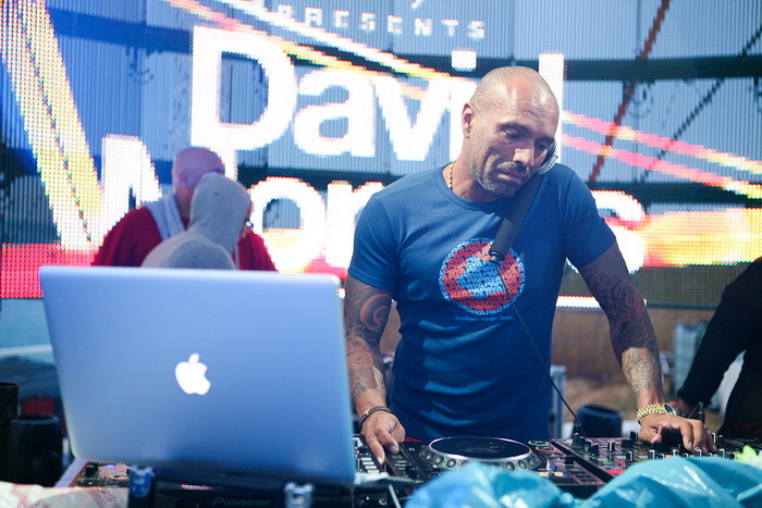 David Morales u Papayi na Zrcu
