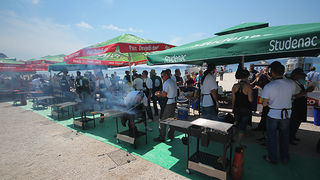 Prvenstvo u roštiljanju na zadarskoj Rivi (foto:Saša Čuka) Prvenstvo u roštiljanju na zadarskoj Rivi (foto:Saša Čuka)