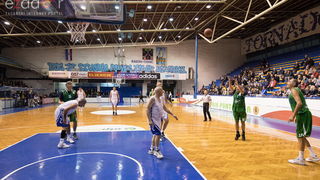 Fešta u povodu 80. rođendana Pina Giergie: Vetarani KK Zadar – Veterani KK Olimpija Fešta u povodu 80. rođendana Pina Giergie: Vetarani KK Zadar – Veterani KK Olimpija