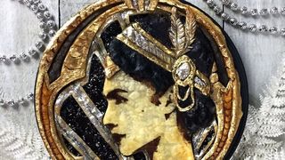 Jessica Leigh Clark Bojin pravi pite kakve još niste vidjeli! Jessica Leigh Clark Bojin pravi pite kakve još niste vidjeli!