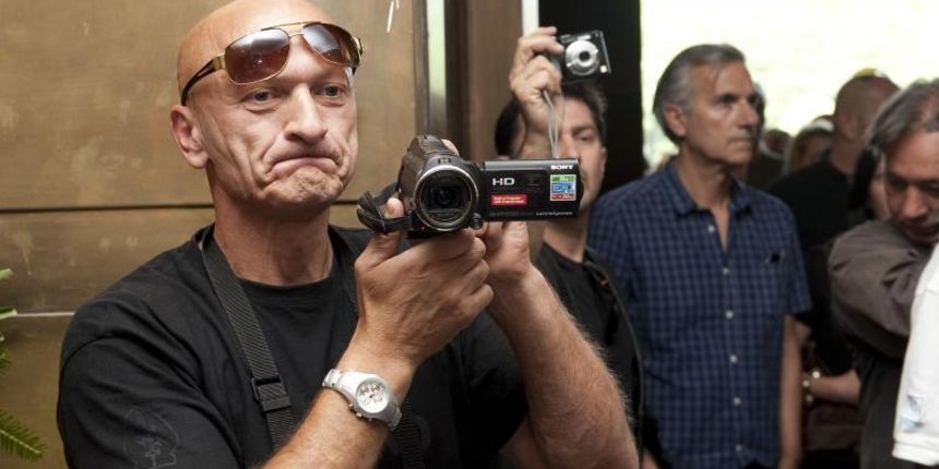 Zagreb, groblje Krematorij – Velik broj ljudi okupio se na groblju Krematorij kako bi odali pocast preminulom istrazivacu, putopiscu i pustolovu Zeljko Malnaru. Photo: Davor Visnjic/PIXSELL Autor  Davor Visnjic/PIXSELL Ključne riječi  Zeljko Malnar, grobl