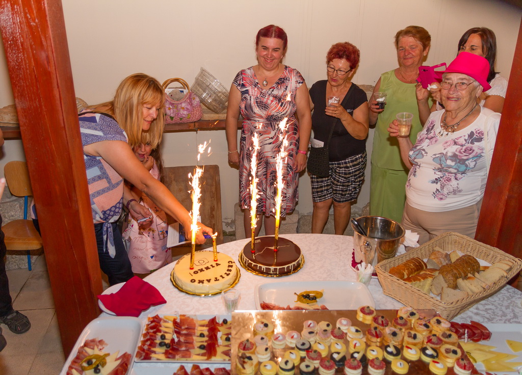 Biograd na Moru: Svečano otvorena izložba fotografija “Velebit” Vinka Pešića Biograd na Moru: Svečano otvorena izložba fotografija “Velebit” Vinka Pešića