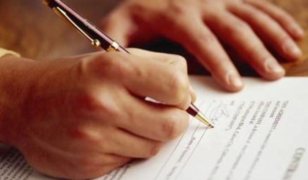 Pisanje. Upis društvenog vlasništva, zemljišne knjige, foto: regionalni.com