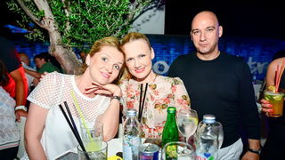 Odlična zabava u Noštromo i Vagabundo barovima na Viru