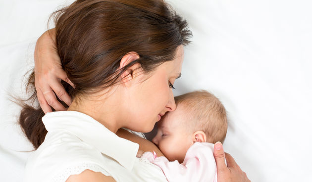 Evo što dojenje doista radi vašim grudima