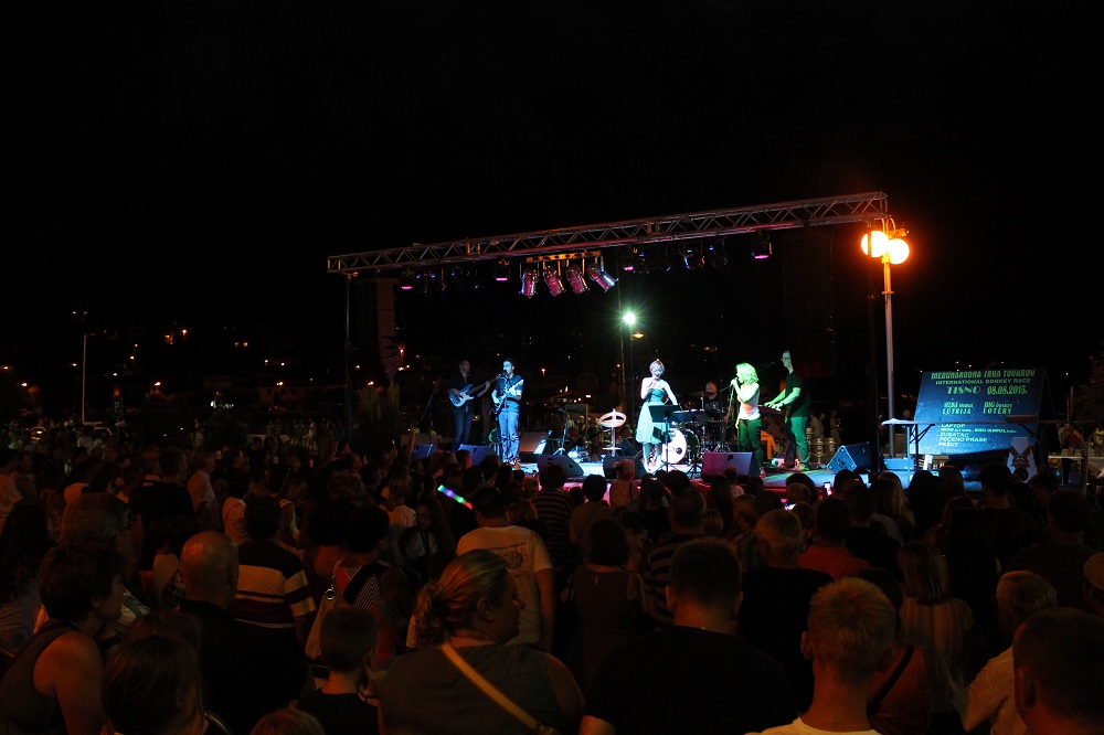 10. međunarodna trka tovarov Tisno 2015