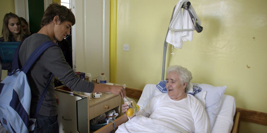 Pomorska skola – Blagoslov kruha Pomorska skola – Blagoslov kruha