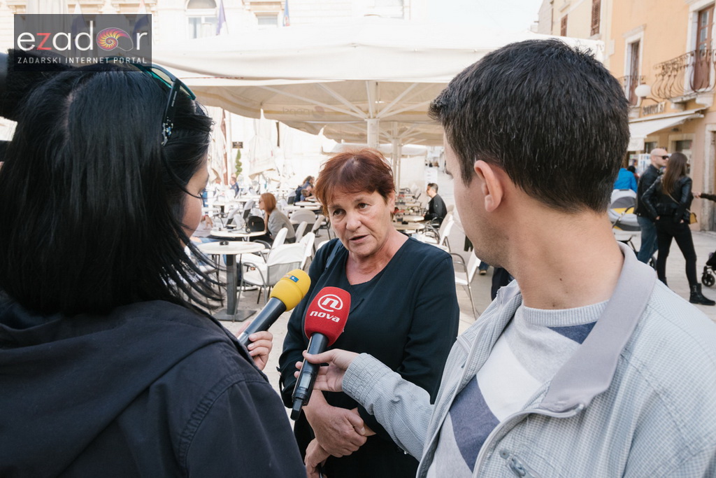 Prosvjedni skup roditelja protiv politike obaveznog cijepljenja Prosvjedni skup roditelja protiv politike obaveznog cijepljenja