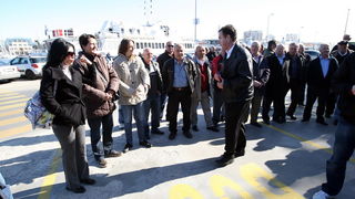 Zadar, 280213.
Poluotok, Liburnska obala. Prosvjedni skup oko 80 bivsih zaposlenika Croatia Zadar Line-a. To je do sada najmasovniji prosvjedni skup bivsih zaposlenika i ujedno najdulji stecaj u Hrvatskoj.
Foto: Jure Miskovic / CROPIX Zadar, 280213.
Poluotok, Liburnska obala. Prosvjedni skup oko 80 bivsih zaposlenika Croatia Zadar Line-a. To je do sada najmasovniji prosvjedni skup bivsih zaposlenika i ujedno najdulji stecaj u Hrvatskoj.
Foto: Jure Miskovic / CROPIX