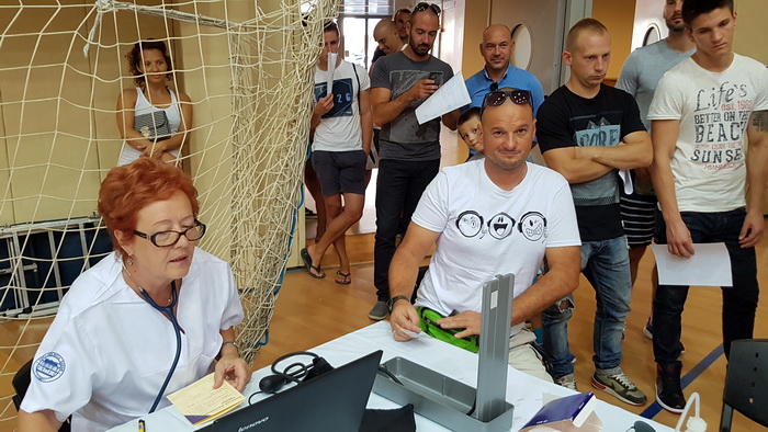U organizaciji sekcije HZSN Zadar u dvorani 1 SC Višnjik održana je akcija dobrovoljnog darivanja krvi na kojoj je prikupljeno 25 doza tekućine koja život znači. Foto: Mladen Malik