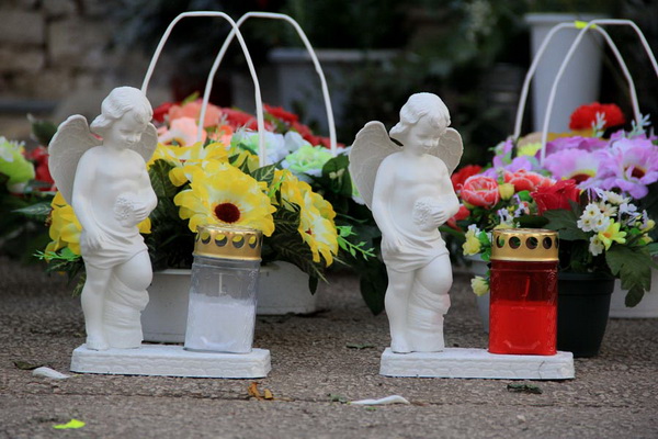 Blagdan Svih svetih na Gradskom groblju Zadar, Foto: Iva Perinčić Blagdan Svih svetih na Gradskom groblju Zadar, Foto: Iva Perinčić