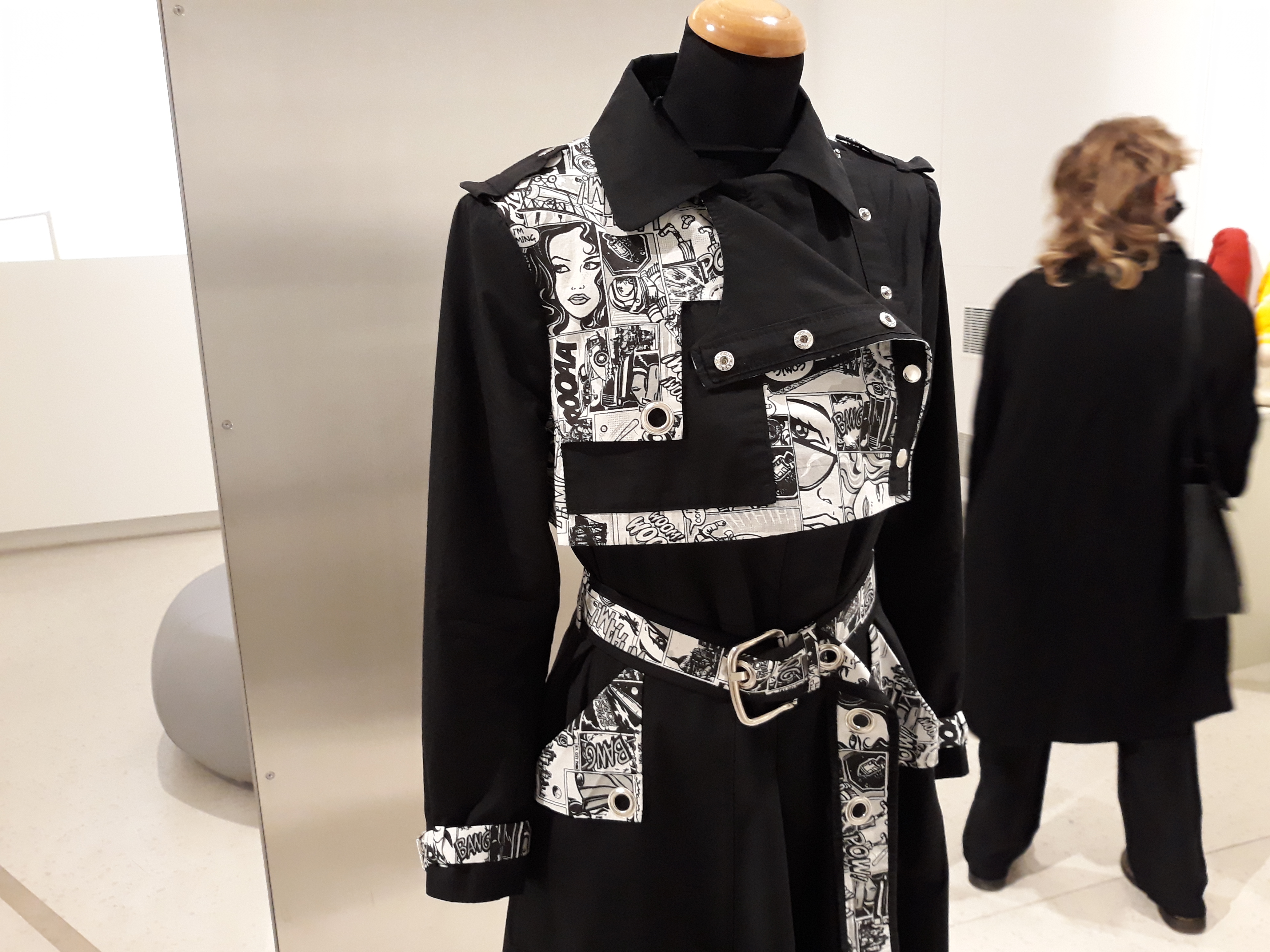 Iz profesorskih atelja – izložba nastavnika ŠPUD-a Iz profesorskih atelja – izložba nastavnika ŠPUD-a