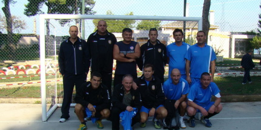 Image 876471 (auto) Image 876471 (auto)