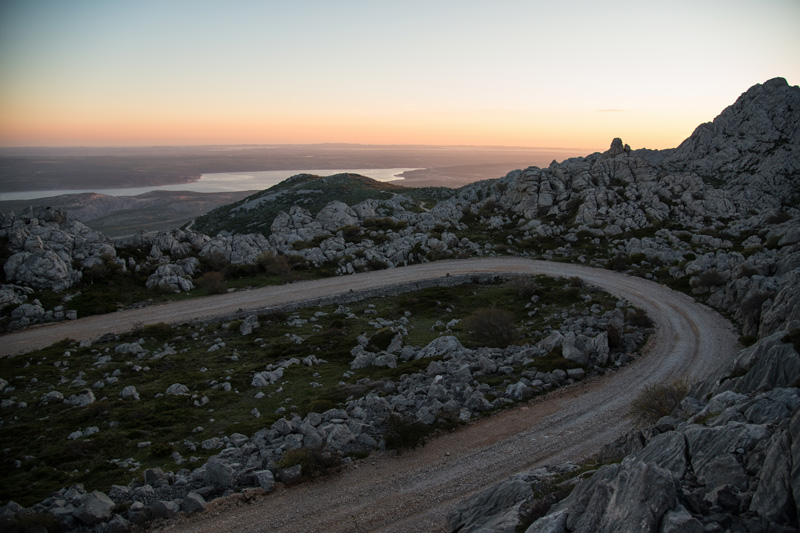 Velebitska katedrala – Tulove grede. Foto: Vinko Pešić Velebitska katedrala – Tulove grede. Foto: Vinko Pešić