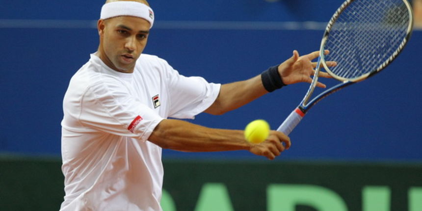 Porec, 100709. Dvorana Zatika. Davis Cup, cetvrtfinale izmedu Hravatske i SAD-a. Mec izmedju Ive Karlovica i Jamesa Blakea. Na slici: James Blake. Foto: Goran Sebelic / CROPIX Porec, 100709. Dvorana Zatika. Davis Cup, cetvrtfinale izmedu Hravatske i SAD-a. Mec izmedju Ive Karlovica i Jamesa Blakea. Na slici: James Blake. Foto: Goran Sebelic / CROPIX
