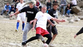 Utakmica na dnu jezera