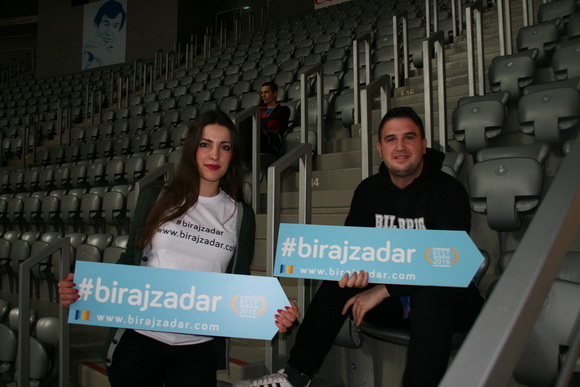 Košarkaši i navijači KK Zadar podržali akciju #birajzadar Košarkaši i navijači KK Zadar podržali akciju #birajzadar