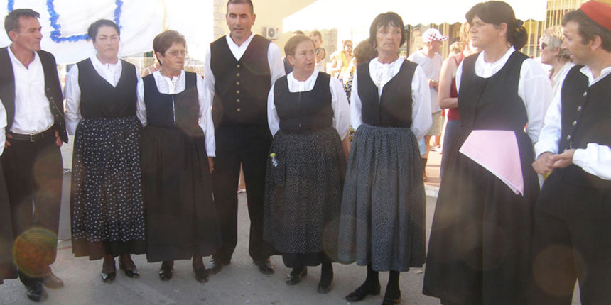 TURANJ, 15.07.2007. Cvjetna trka – KUD Maslina Turanj TURANJ, 15.07.2007. Cvjetna trka – KUD Maslina Turanj