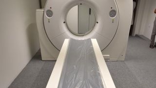 Ministar zdravlja dr. Dario Nakić predao je OB Zadar novi CT uredjaj vrijedan 5,5 milijuna kuna, ciju je nabavu osiguralo ministarstvo. Photo: Dino Stanin/PIXSELL Ministar zdravlja dr. Dario Nakić predao je OB Zadar novi CT uredjaj vrijedan 5,5 milijuna kuna, ciju je nabavu osiguralo ministarstvo. Photo: Dino Stanin/PIXSELL