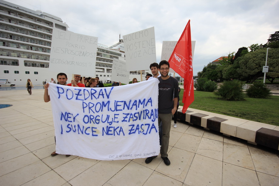 Mimohod Foruma mladih SDP-a, Mladih hrvatskih Liberala i mladih HNS-a Mimohod Foruma mladih SDP-a, Mladih hrvatskih Liberala i mladih HNS-a