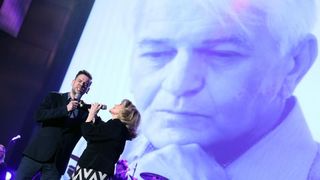 U koncertnoj dvorani Vatroslav Lisinski održan koncert “Hiljade pahulja bijelih” posvećen Kemalu Montenu. Foto. Goran Stanzl/PIXSELL U koncertnoj dvorani Vatroslav Lisinski održan koncert “Hiljade pahulja bijelih” posvećen Kemalu Montenu. Foto. Goran Stanzl/PIXSELL