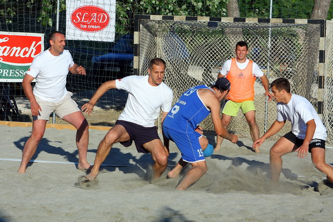 Revijalna utakmica rukometa na pijesku foto: Angelo Virag Revijalna utakmica rukometa na pijesku foto: Angelo Virag