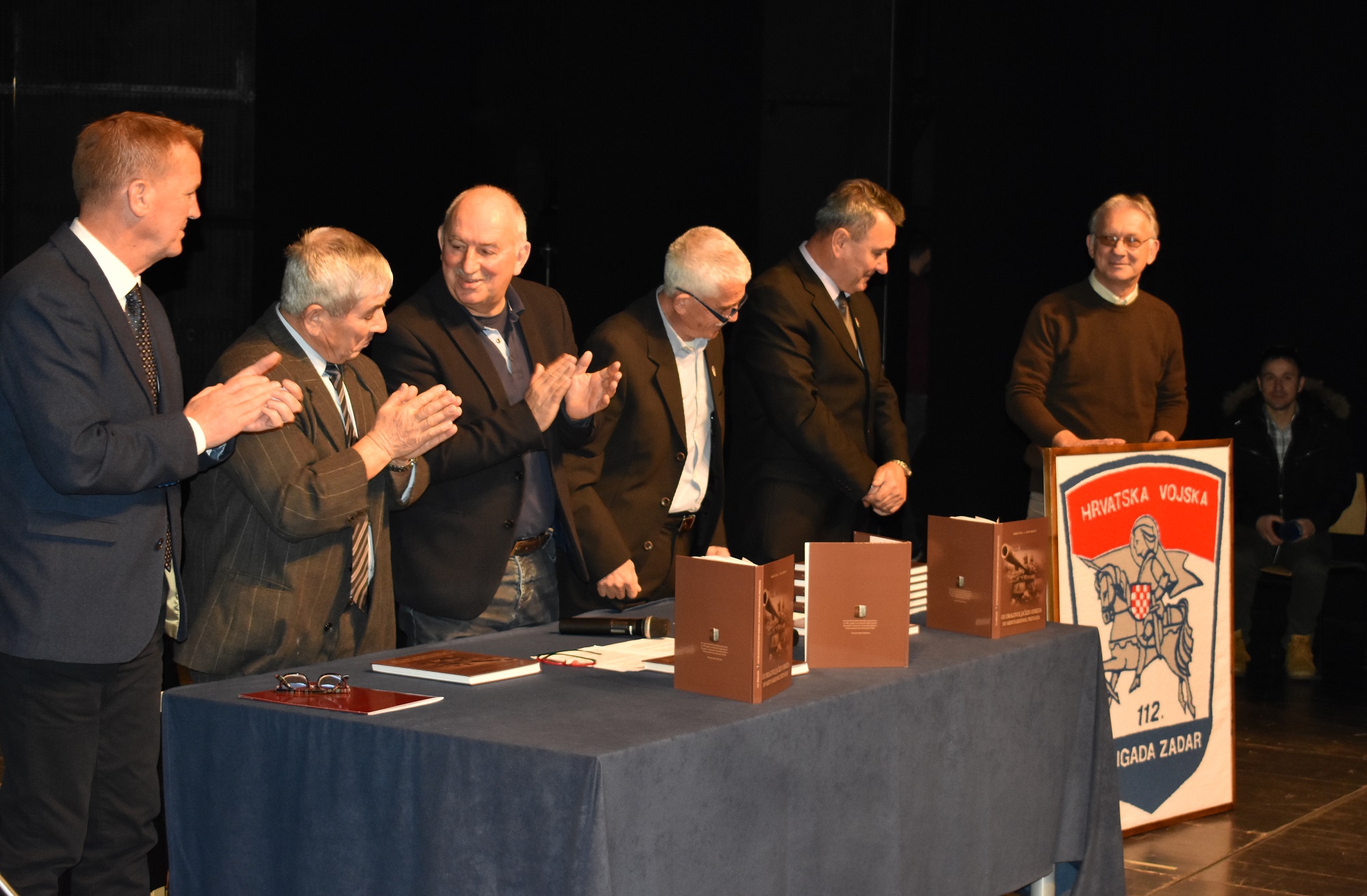 U Kazalištu lutaka Zadar predstavljena monografija o 112. brigadi U Kazalištu lutaka Zadar predstavljena monografija o 112. brigadi