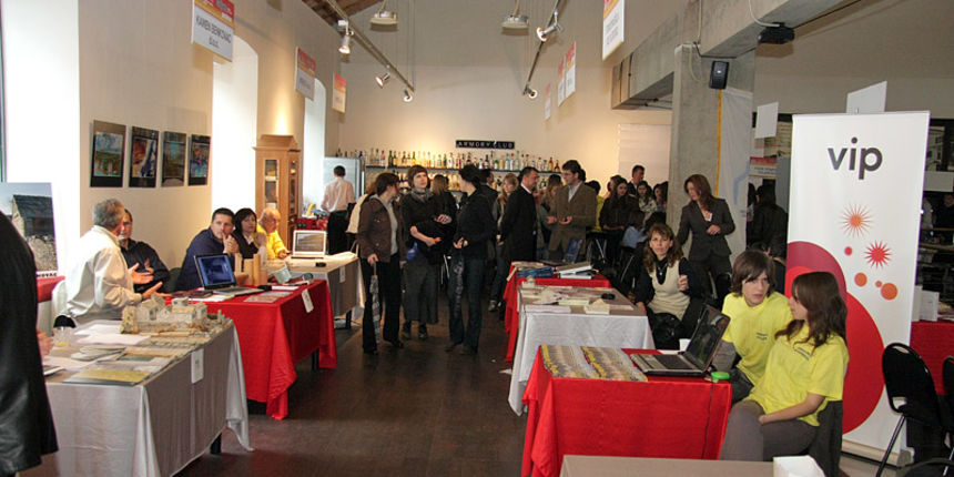 Image 1168223 (auto) Image 1168223 (auto)