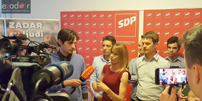 Sabina Glasovac u izbornom stožeru SDP-a Sabina Glasovac u izbornom stožeru SDP-a