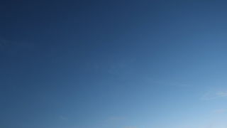 Vis 210812.
Otok Vis jedan je od najudaljenijih hrvatskih otoka koji broji nesto manje od 3 i pol tisuce stanovnika.No u vrijeme turisticke sezone otok postaje omiljena destinacija turistima od kojih je tradicionalno u kolovozu najvise Talijana.Vis ima bo