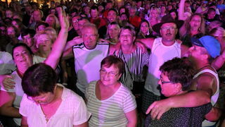 Virsko ljeto 2016: Dražen Zečić Zeko i Banana Band raspjevali i rasplesali Vir