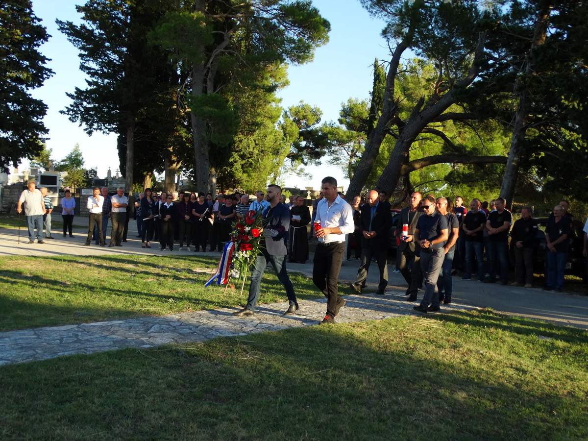 Vukšić: Položeni vijenci za žrtve Domovinskog rata