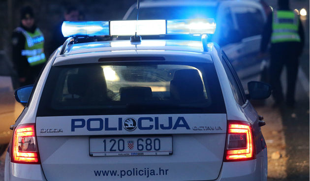 lustracija policija noć