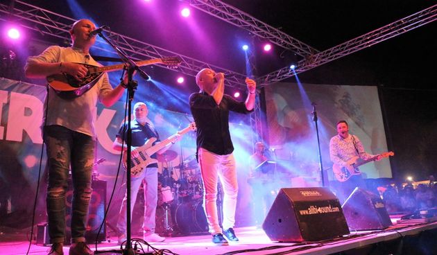 Prvi koncert popularnog slavonskog benda Vigor na otoku Viru