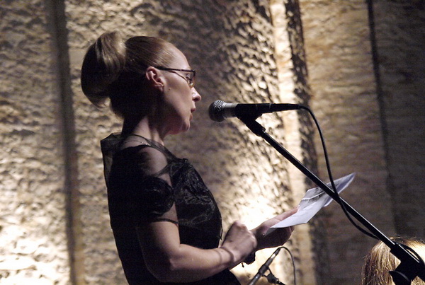 BelCante: Sandra Bagaric i Martina Tomcic ispred crkve sv. Donata BelCante: Sandra Bagaric i Martina Tomcic ispred crkve sv. Donata