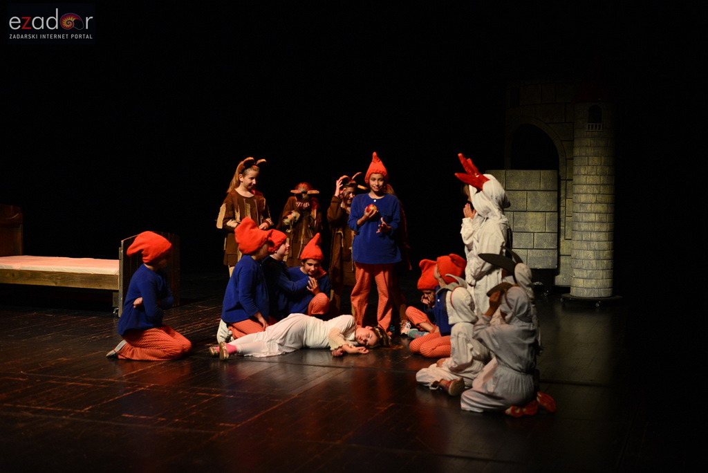 Premijera predstave “Snjeguljica” u izvedbi polaznika “Donatoline 1” Premijera predstave “Snjeguljica” u izvedbi polaznika “Donatoline 1”