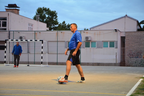 U povodu blagdana Kraljice Mira u Stanovima odigrana utakmica između liječnika i predstavnika Gradske uprave, Foto: Iva Perinčić