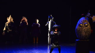 U Kazalištu lutaka Zadar odigrana je predstava “Čarobnjak iz Oza” u režiji Dražena Ferenčine. Foto: Iva Perinčić U Kazalištu lutaka Zadar odigrana je predstava “Čarobnjak iz Oza” u režiji Dražena Ferenčine. Foto: Iva Perinčić