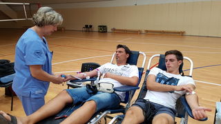 U organizaciji sekcije HZSN Zadar u dvorani 1 SC Višnjik održana je akcija dobrovoljnog darivanja krvi na kojoj je prikupljeno 25 doza tekućine koja život znači. Foto: Mladen Malik