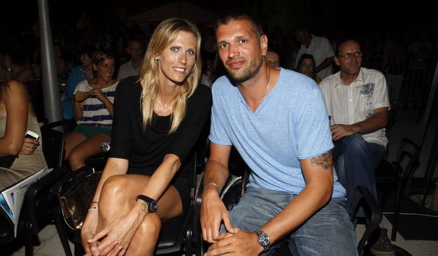 Zadar, 150711.
Druga vecer Zadar Fashion Nightsa, kojeg organiziraju Stefany Hohnjec i Aleksandra Grdic. Revije se odrzavaju na Forumu kraj crvke Sv Donata.
Foto: Jure Miskovic / CROPIX