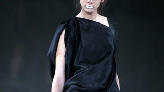 U trgovackom centru West gate sinoc zapoceo modni dogadjaj Nivea Cro A Porter. U trgovackom centru West gate sinoc zapoceo modni dogadjaj Nivea Cro A Porter.