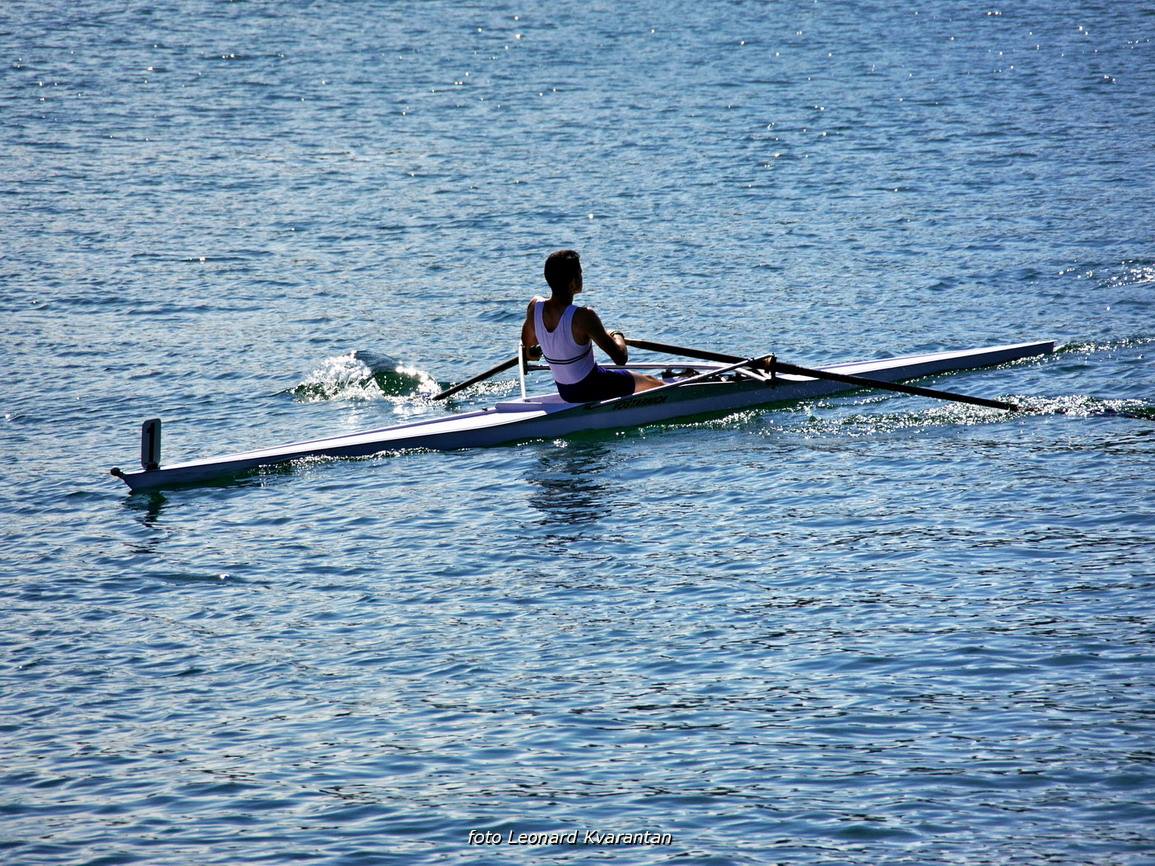 U uvali Jazine održana 3. regata veslačkog mini kupa Dalmacije U uvali Jazine održana 3. regata veslačkog mini kupa Dalmacije