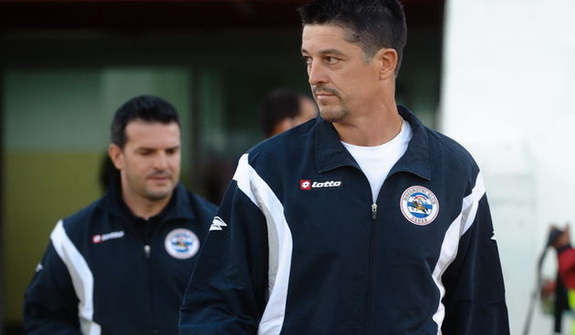 Split, 150912.
Stadion Park mladezi.
Nogometna utakmica 8. kola MAXtv 1. HNL Prve lige izmedju RNK Split i NK Zadar. 
Na fotografiji: trener Zadra Dalibor Zebic.
Foto:Tom Dubravec /  CROPIX