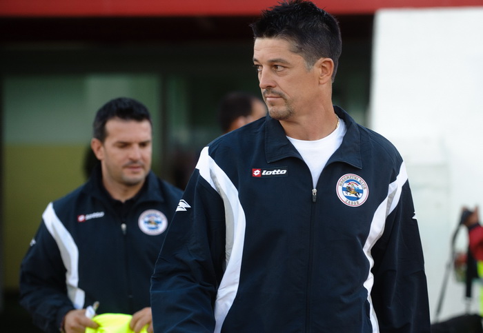 Split, 150912.
Stadion Park mladezi.
Nogometna utakmica 8. kola MAXtv 1. HNL Prve lige izmedju RNK Split i NK Zadar.
Na fotografiji: trener Zadra Dalibor Zebic.
Foto:Tom Dubravec / CROPIX Split, 150912.
Stadion Park mladezi.
Nogometna utakmica 8. kola MAXtv 1. HNL Prve lige izmedju RNK Split i NK Zadar.
Na fotografiji: trener Zadra Dalibor Zebic.
Foto:Tom Dubravec / CROPIX