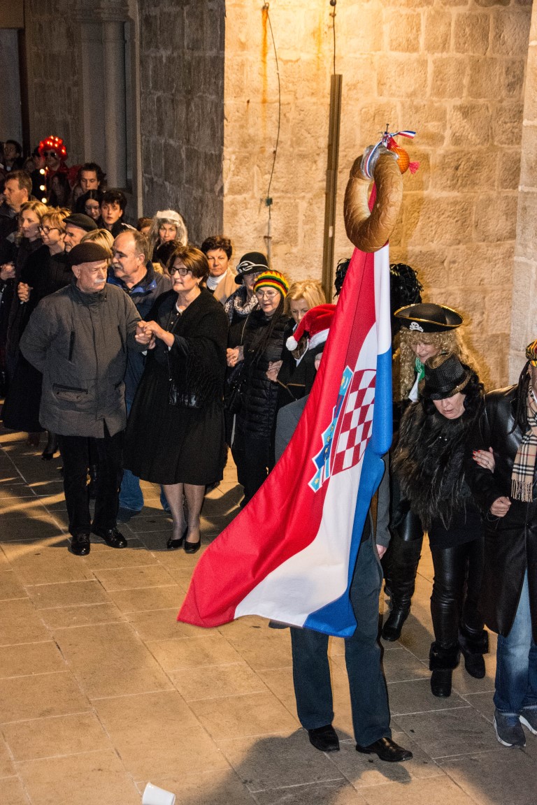 Paški zimski karneval 2017 – Zadnji dan i zadnje kolo Paški zimski karneval 2017 – Zadnji dan i zadnje kolo