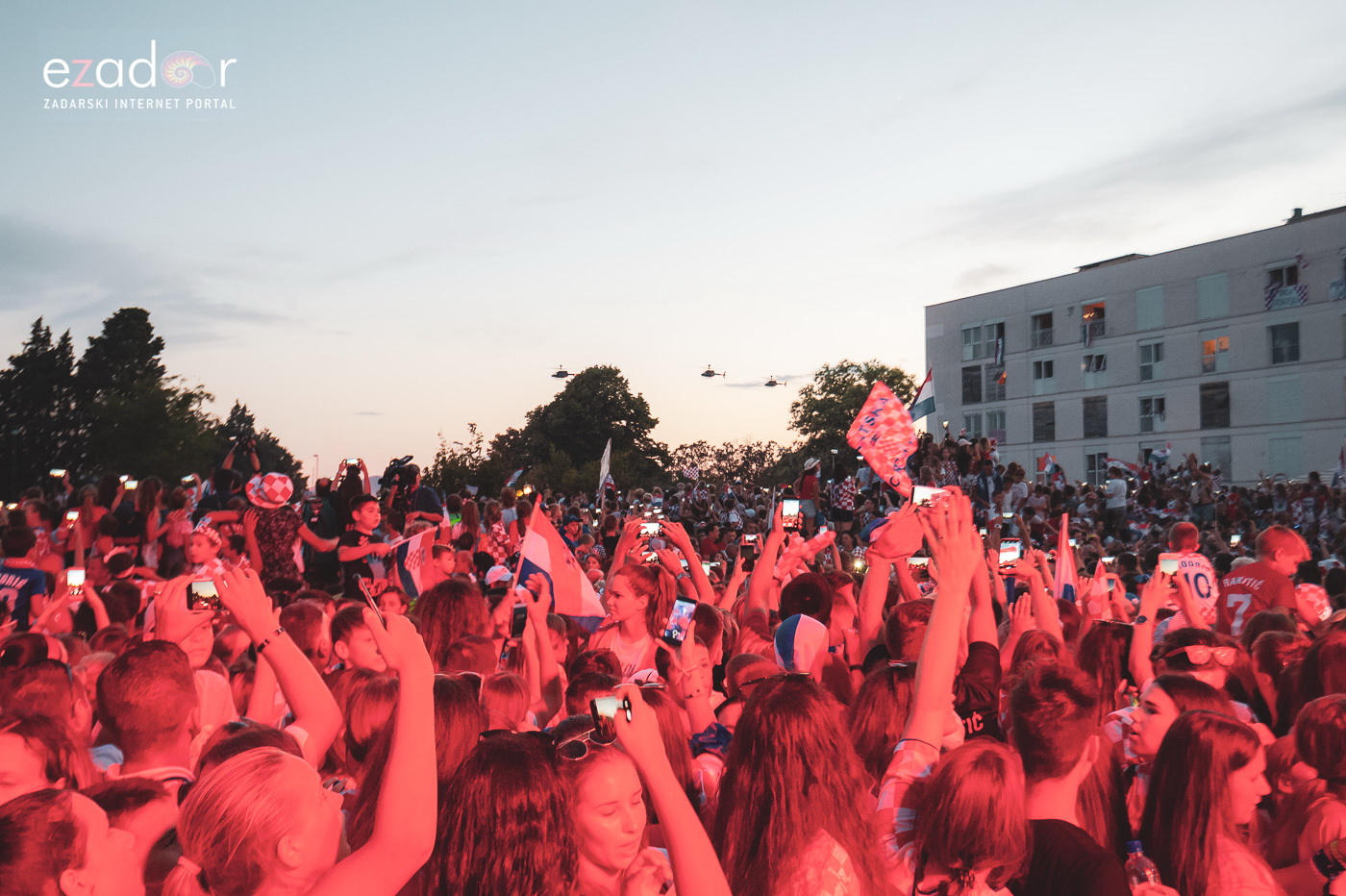 Zadar priredio čudesan doček svojim Vatrenim herojima (1)