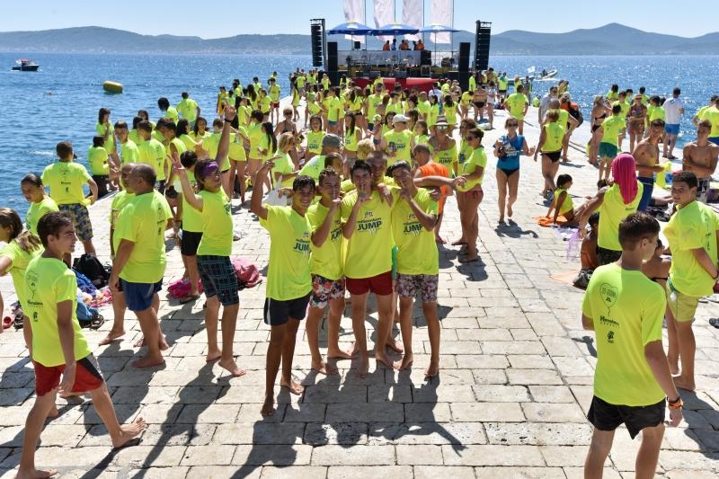 Jubilarni 10. dm Millennium Jump na zadarskoj rivi, Photo: Dino Stanin/PIXSELL Jubilarni 10. dm Millennium Jump na zadarskoj rivi, Photo: Dino Stanin/PIXSELL