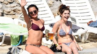 Tisno: Početak Garden Festivala napunio plaže turistima iz cijele Europe, Photo: Hrvoje Jelavic/PIXSELL Tisno: Početak Garden Festivala napunio plaže turistima iz cijele Europe, Photo: Hrvoje Jelavic/PIXSELL