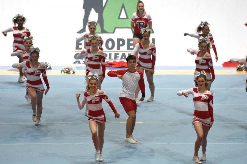 Zadar – U dvorani Krese Cosica na Visnjiku otvoreno je Europsko prvenstvo navijacica “European cheerleading championships 2015”. Danas i sutra svoje ce plesno akrobatske vjestine pokazati vise od 1500 natjecateljica. Photo: Dino Stanin/PIXSELL Zadar – U dvorani Krese Cosica na Visnjiku otvoreno je Europsko prvenstvo navijacica “European cheerleading championships 2015”. Danas i sutra svoje ce plesno akrobatske vjestine pokazati vise od 1500 natjecateljica. Photo: Dino Stanin/PIXSELL